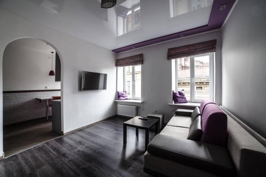 Romantic Apartments - Центр Львова , З Видом На Місто Εξωτερικό φωτογραφία