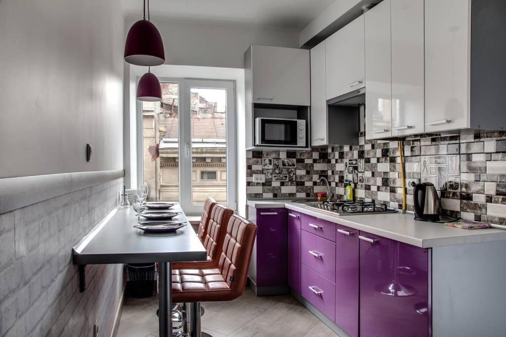 Romantic Apartments - Центр Львова , З Видом На Місто Εξωτερικό φωτογραφία