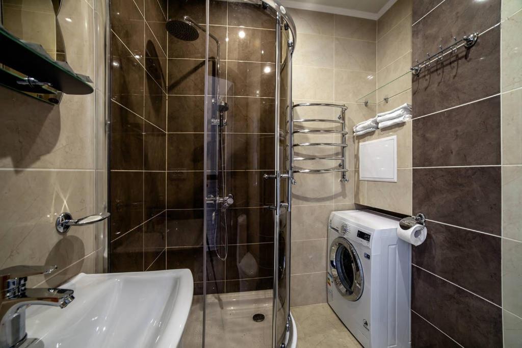 Romantic Apartments - Центр Львова , З Видом На Місто Εξωτερικό φωτογραφία