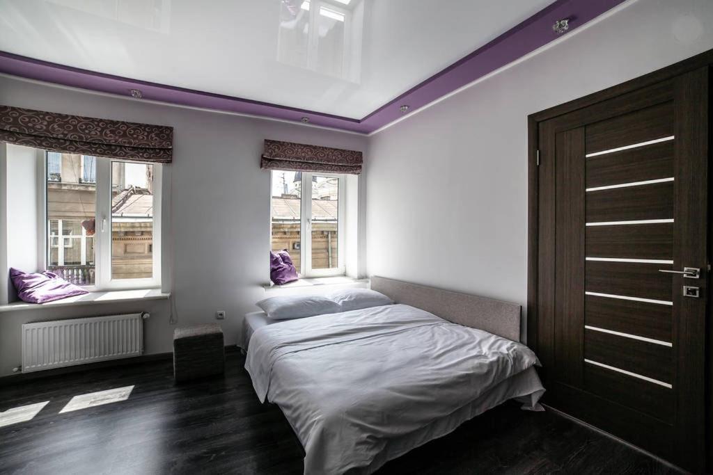 Romantic Apartments - Центр Львова , З Видом На Місто Εξωτερικό φωτογραφία